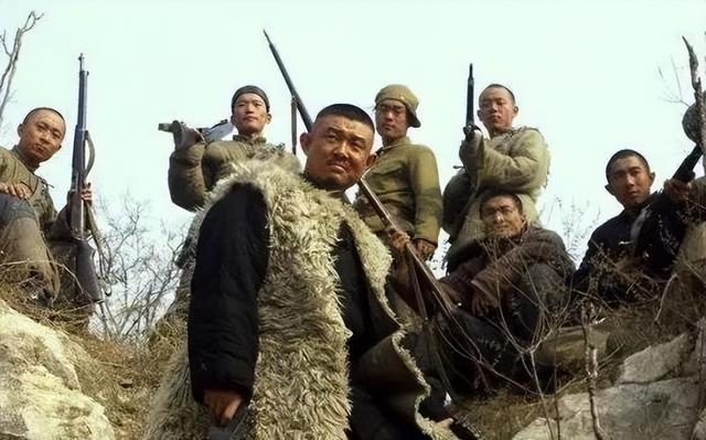 1950年，宁夏土匪王杀害我军副司令，解放军出动一个军，将其抓获