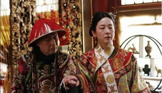 李莲英照片被曝光：面露阴狠，一脸脓包，为何独受“慈禧宠爱”？​