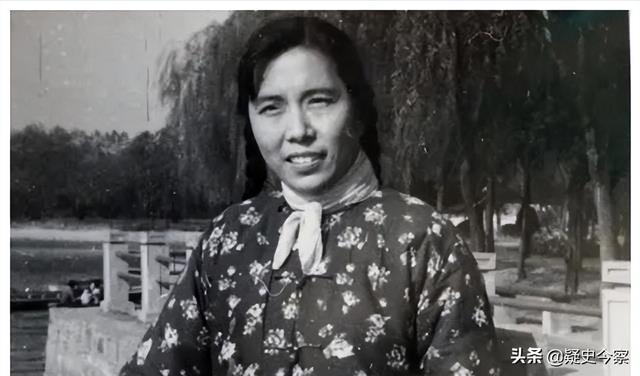 1954年，黑龙江一男子在妻子被害后，竟与杀妻凶手同床共枕52天