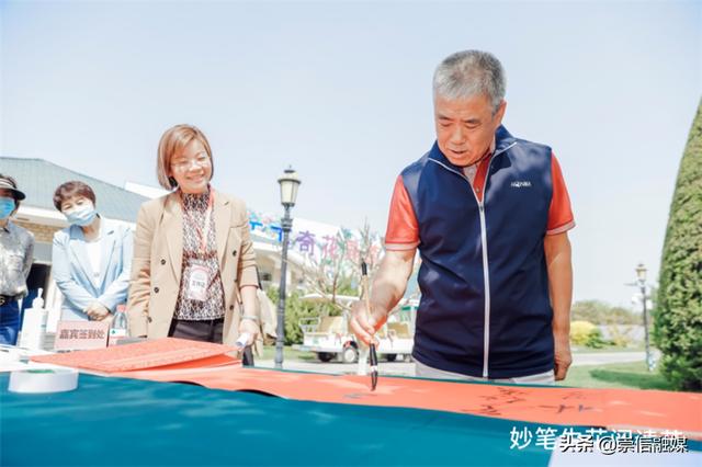 赏一片花海，读一本好书，这个“花园书房”太美妙了！