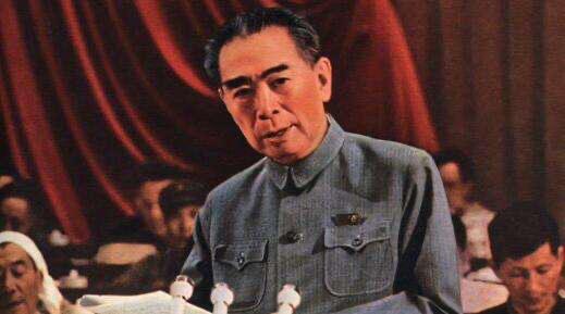 1955年蒋介石派人暗杀周恩来，飞机爆炸后，发现周恩来不在飞机上