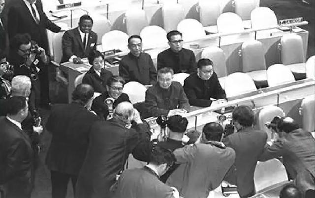 建国后，熊向晖从事外交工作，谈及毛主席的风范：我一生难以忘记