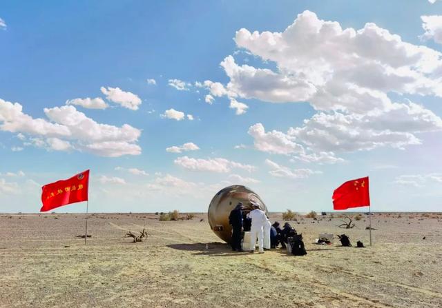 神舟十三号着陆场2万平方公里，怎么搜救航天员？为何不降落海里