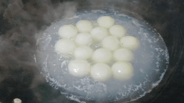 元旦吃什么传统食物 元旦吃什么传统食物（元旦吃什么传统食物250个字） 生活