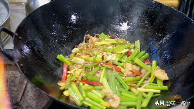 年龄大了要管住嘴，为了身体健康，多吃4样，少食3样，别不当回事