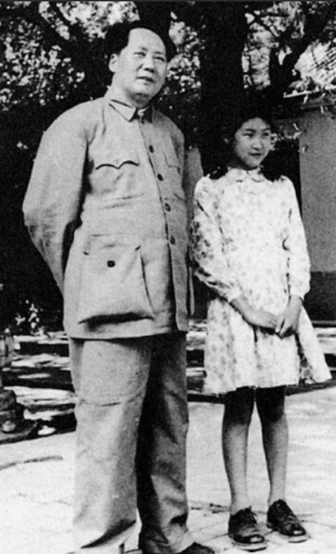 84年贺子珍病逝，后事安排成难题，邓小平一锤定音，做出两条批示