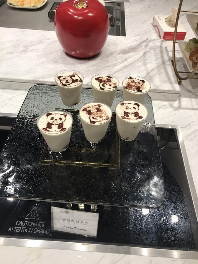 驚喜滿滿！王牌A359墨鏡俠執飛首航，川航還給乘客准備了大禮包