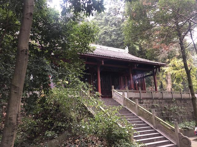 一不小心又成了夜遊~周末街子古鎮康道徒步到光嚴禅院~腳都走麻了