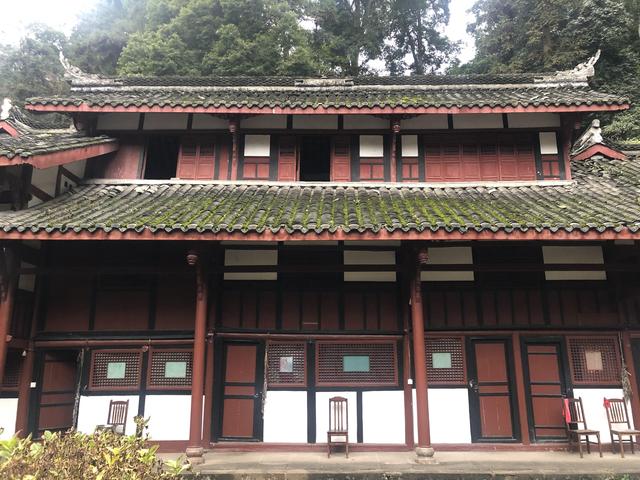 一不小心又成了夜遊~周末街子古鎮康道徒步到光嚴禅院~腳都走麻了
