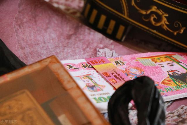 清明上坟，携带水果有讲究，老传统讲究“5忌4不带”别不当回事