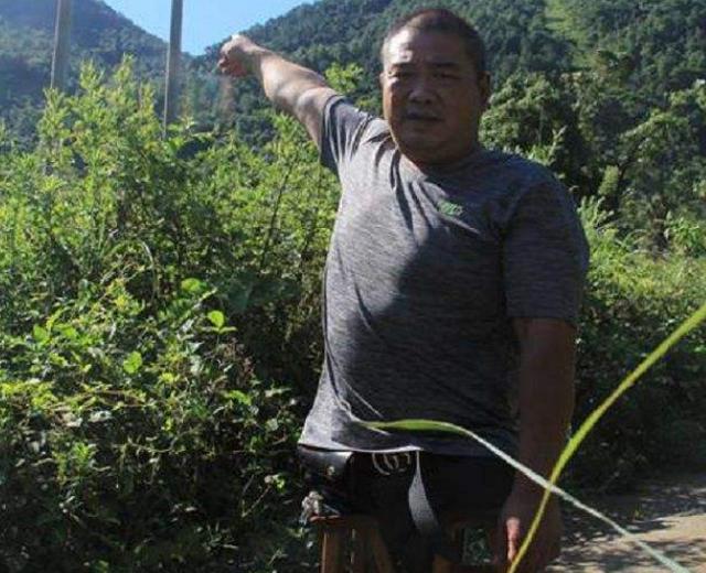 唐毅：7岁失去双腿，21岁借300元创业，如今资产上亿、娶妻生子