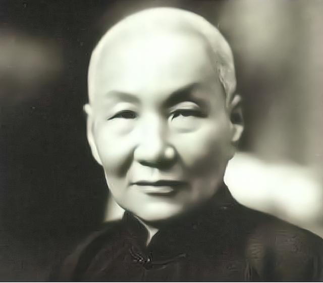 山东滕县的小放牛娃，是如何成为青帮大佬，还做了蒋介石师父的？