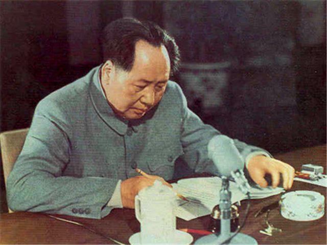 1976年，毛主席逝世消息公布的几个小时内，对世界产生多大影响？