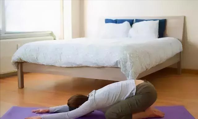 常失眠和缺乏维生素有关？这2种维生素带着吃，可以帮助改善睡眠