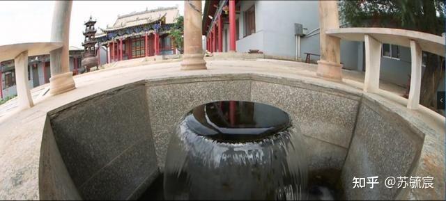 神水寶泉廟山湖
