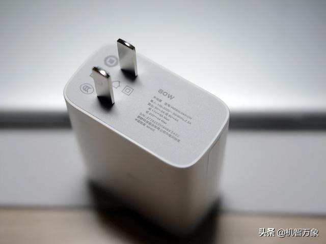 就算贵几百元，为什么也要选择iQOO Neo6，比红米K50有哪些优势？
