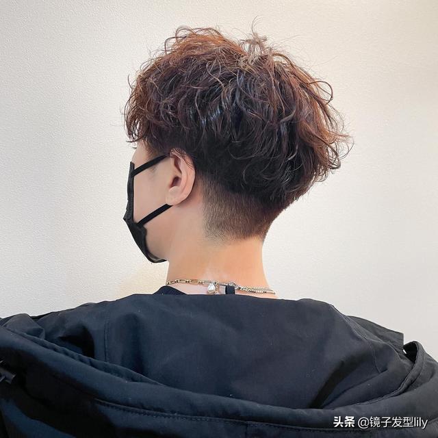 头发少适合什么发型女（头发少适合什么发型女生）