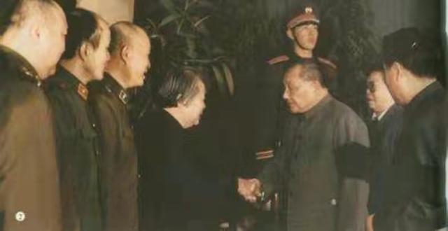 86年刘伯承病逝，遗憾杀害女儿凶手未找到，汪荣华：伯承，你走了