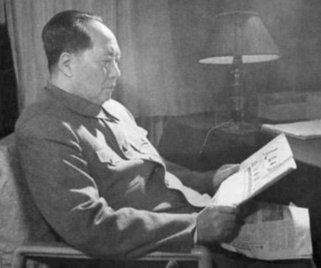 毛主席托人邀李连成回中南海过年，见面后主席：你是不是把我忘了