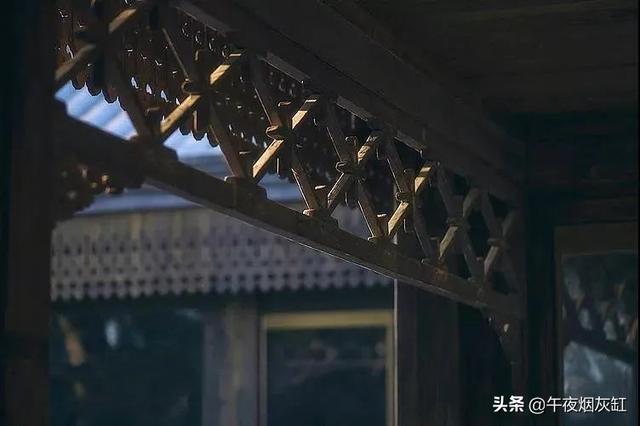 幽静小院，微雨一帘，淡茶半盏
