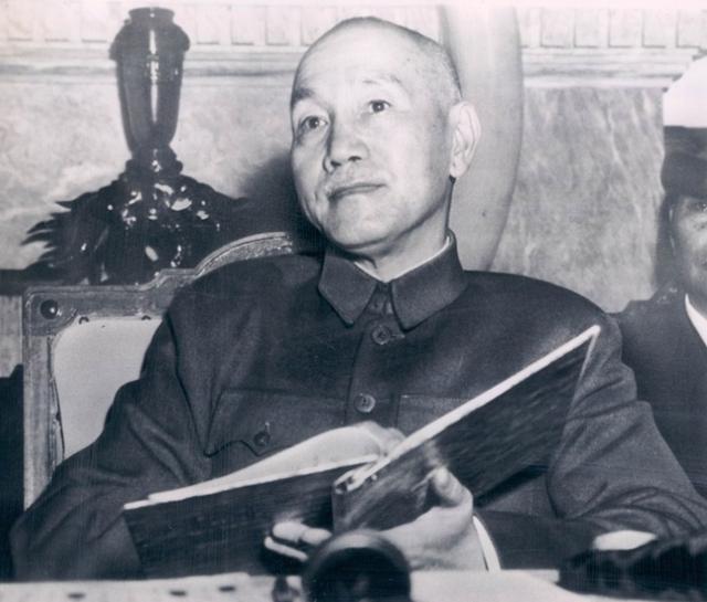 1949年叶剑英请吃饭，傅作义多喝了几杯，对林彪讲出自己的真心话