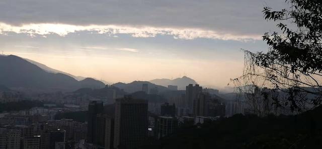 雲彩下的山城系列（三）