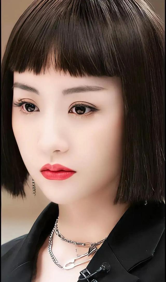 「杨蓉」一眼彩虹紫瀑靓影飘