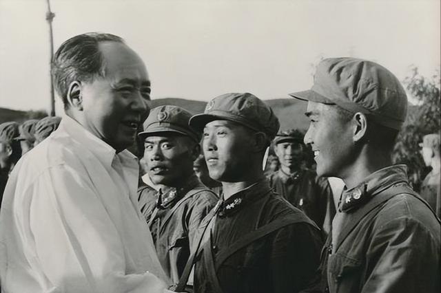 伟人写了什么，让美国人连连称赞？更是放言早知道绝不攻朝