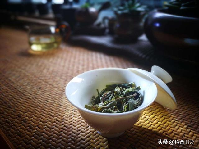 隔夜茶喝了会致癌？央视试验说出真相，隔夜的东西到底哪些不能吃