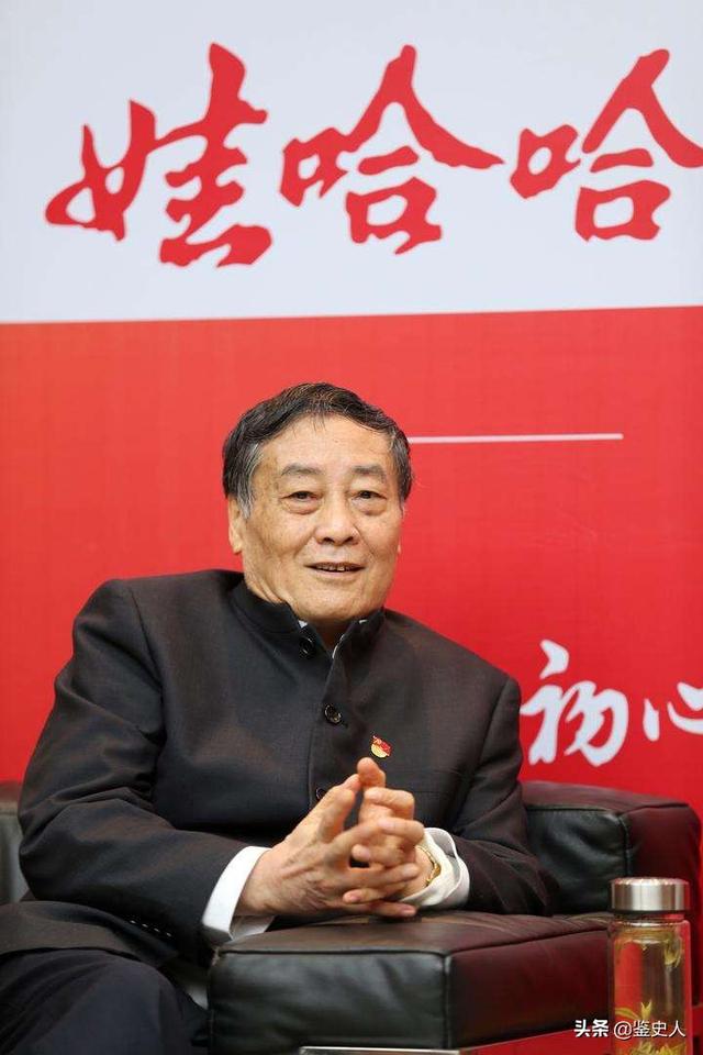 刘强东“背后的三个女人”：除了章泽天，另外两个也是京东的贵人