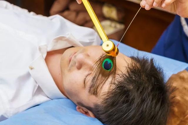 狂飙的采耳，年增速118%，有人“浑身酥麻”后却花了2000元治病