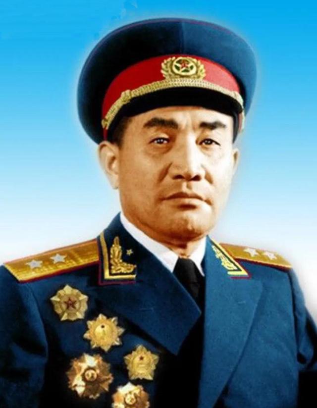 1955年首次授衔，177名中将时任职务简述，附各自戎装照片