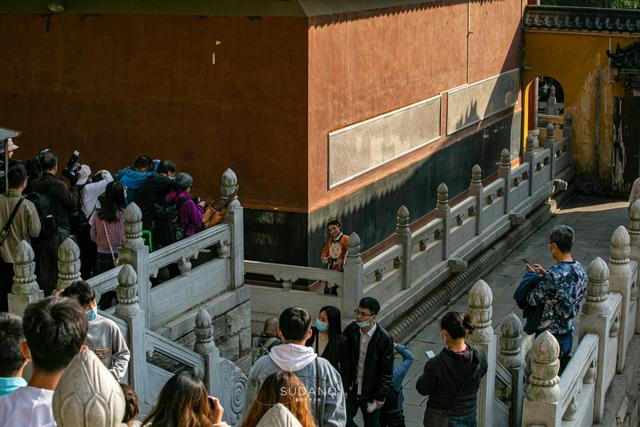 武漢寶通禅寺：在千年皇家寺院賞秋，是什麽感覺？
