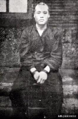3次刺杀周恩来的飞贼被抓，毛泽东批：可不杀！竟借机戏耍毛人凤