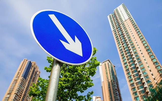 楼市释放三个“好消息”，让人心酸的是，有人开始“弃房断供”了