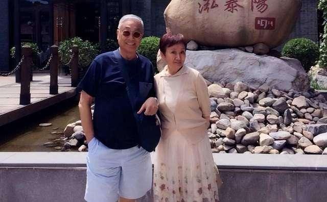 曾江死因曝光！家人送药被防疫酒店截停，敲门15分钟无人应已死亡