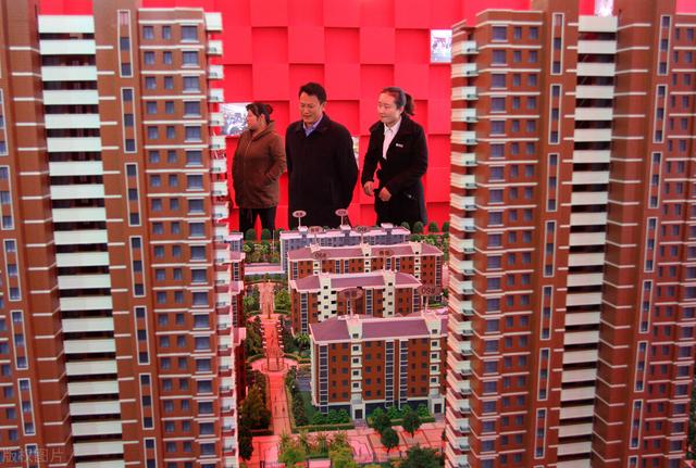 大同楼市，横盘一年，多空对决下，3万的购房客何去何从