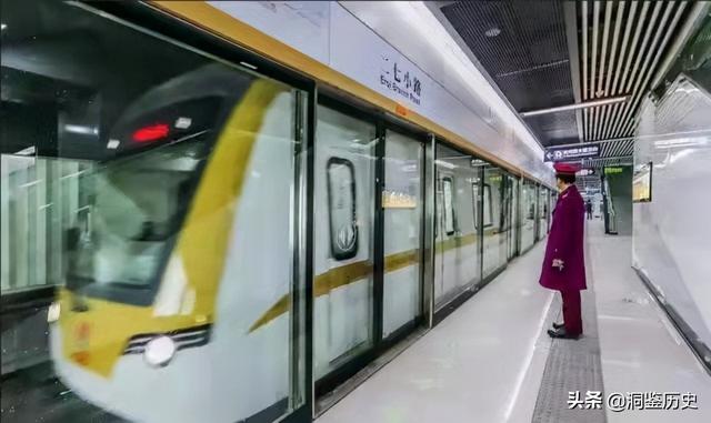 2016年武汉修地铁拆迁，女房主觉得1500万太少，法院：先拆再说