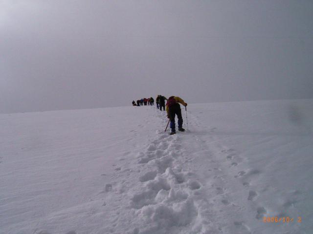 攀登哈巴雪山