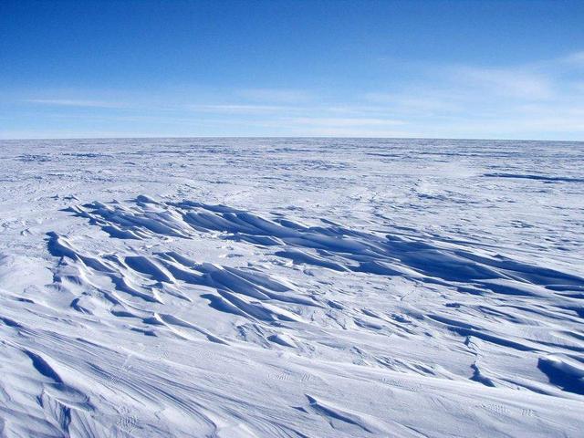 24亿年前，下了一场持续3亿年的“大雪”，地球变成一个“雪球”