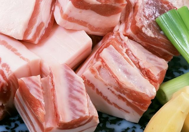 “注胶肉”或已泛滥？消化科医生：常见的4种肉，也要少碰