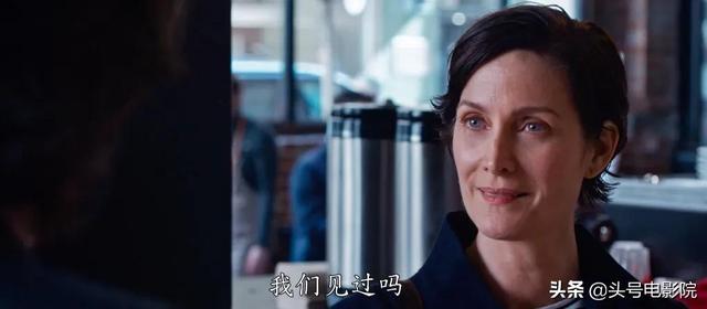 《黑客帝国4》口碑出炉！喜欢的打满分神作，批评者嘲笑是翻拍