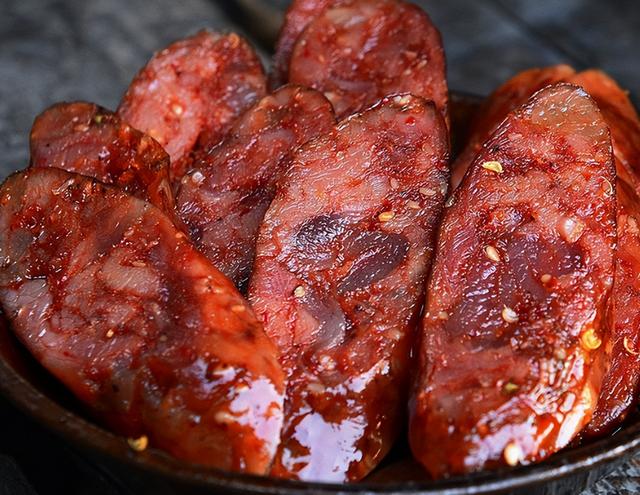 “注胶肉”或已泛滥？消化科医生：常见的4种肉，也要少碰