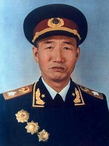 他找了毛主席8年，但一直没找到，也一直没人告诉他为什么要找