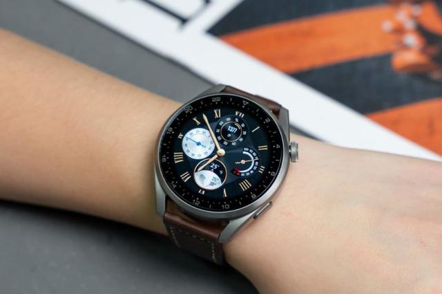 定制款Apple Watch对比华为WATCH GT3 Pro，谁才是智能手表的王者？