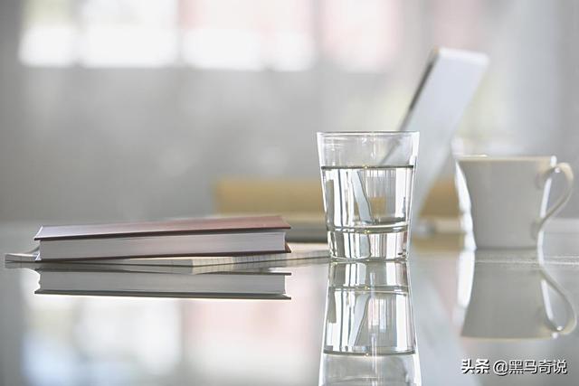 晨起第一杯水，喝水等于喝细菌？有害健康？真的是这样吗？