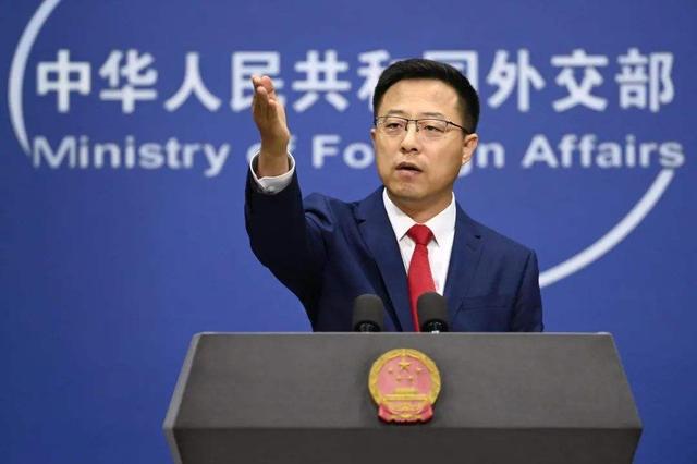 台军在台海实弹演习，山东舰现身，美军舰也来了，紧盯大陆动向？