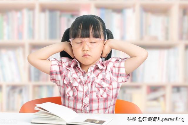 孩子对你发脾气，是在向你发出的求救信号，父母3种做法要不得