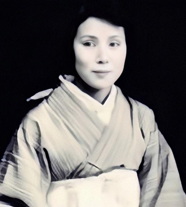 她是日本人却远嫁到中国，从不让孩子学日语，生下子女个个是人杰