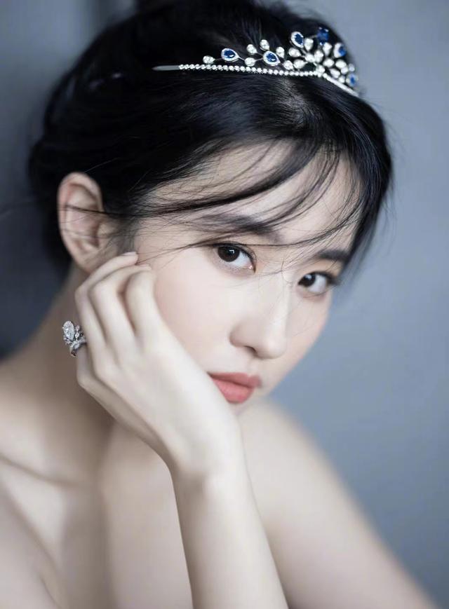 像刘亦菲一样用自己的努力去收获美好的未来